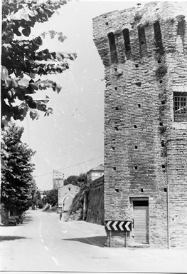 Fortificazioni tratto nord, porta S. Antonio